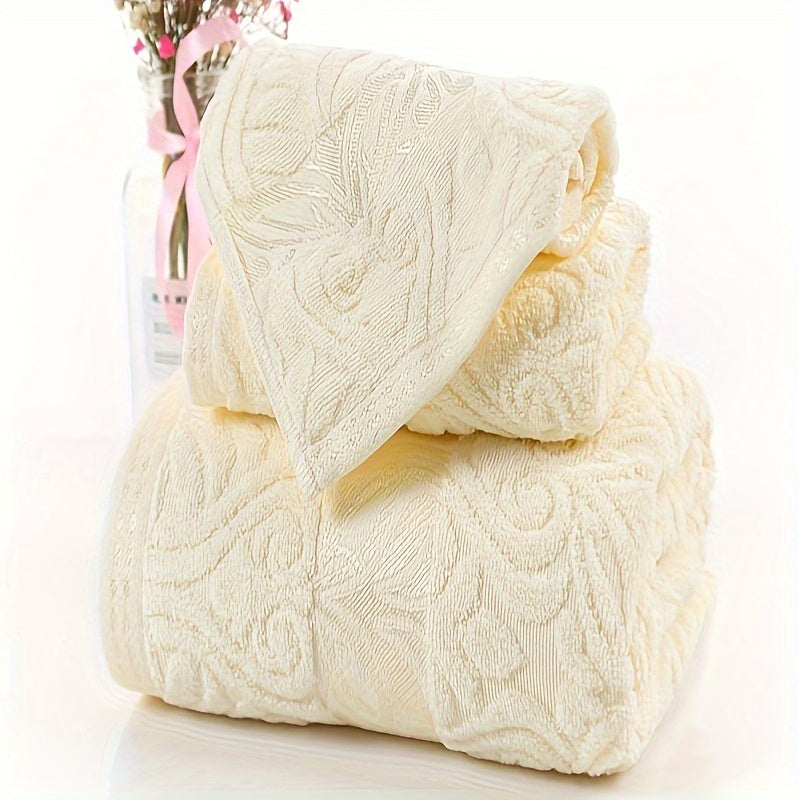 Luxury Jacquard Set - Soft, Absorbent & Quick-Drying Towels with Elegant Floral pattern in Pink - Plush Texture for Spa